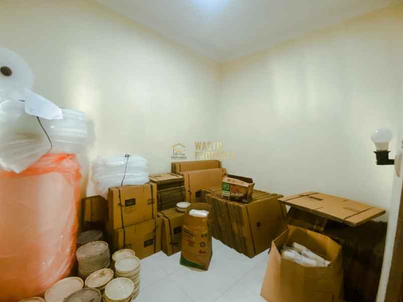 rumah cantik dekat stadion maguwoharjo plaza ambarukmo