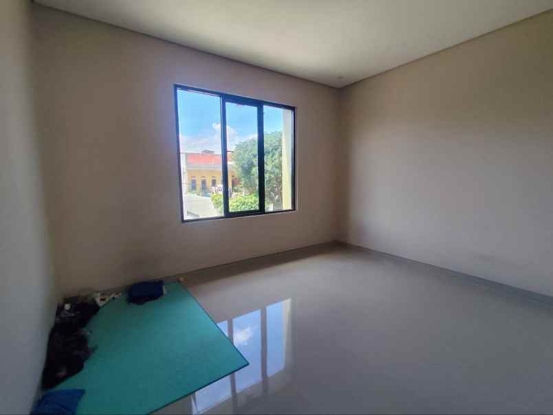 rumah cantik minimalis 2 lantai di cibiru hilir