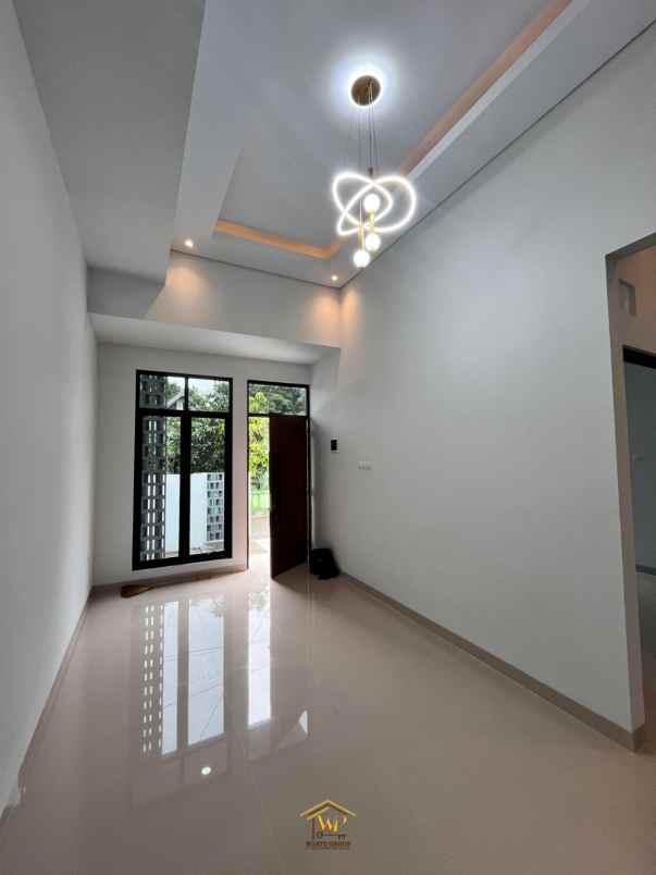 rumah cantik nyaman lokasi strategis dekat kampus uii