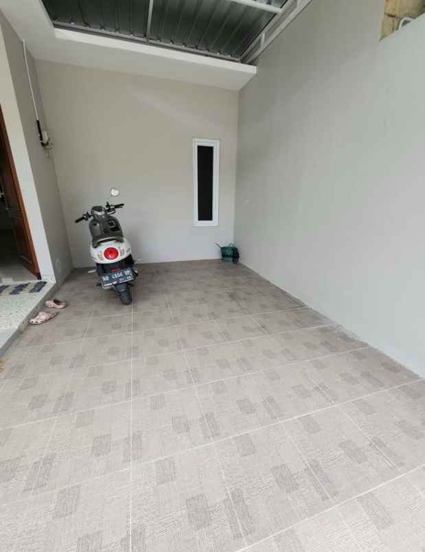 rumah cluster cantik di jl godean km 14 moyudan sleman