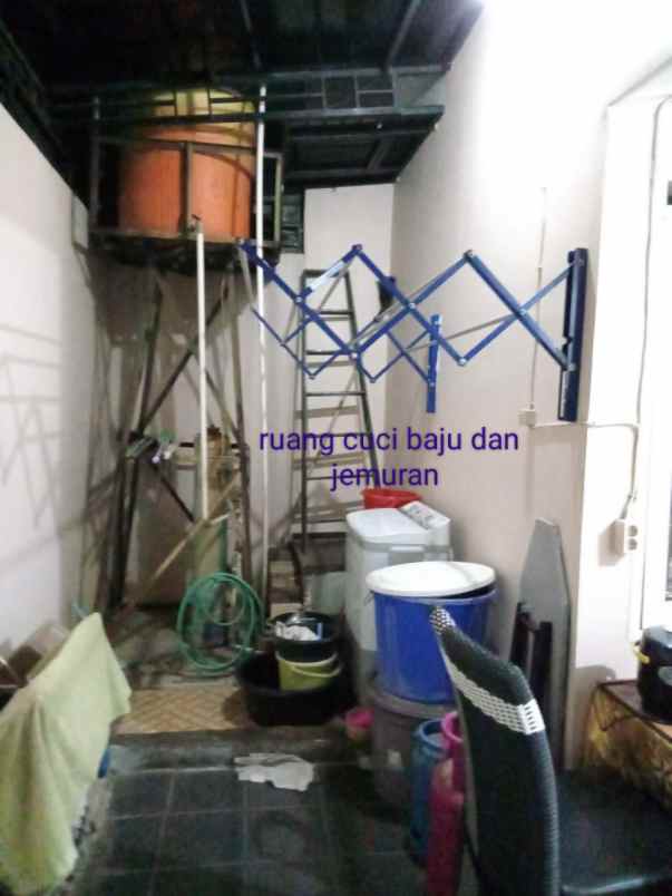 rumah dalam komplek bumi panyawangan bandung timur