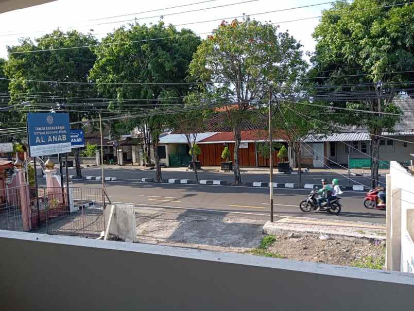 rumah di jogja luas dan strategis bisa nego