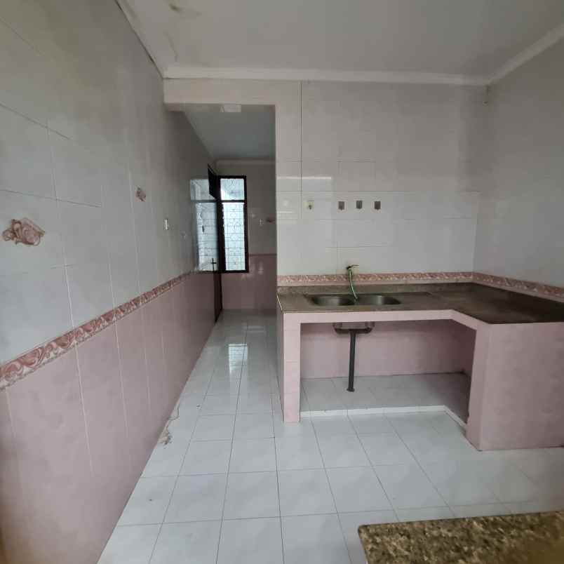 rumah di surabaya kalijudan bangunan 1 lantai