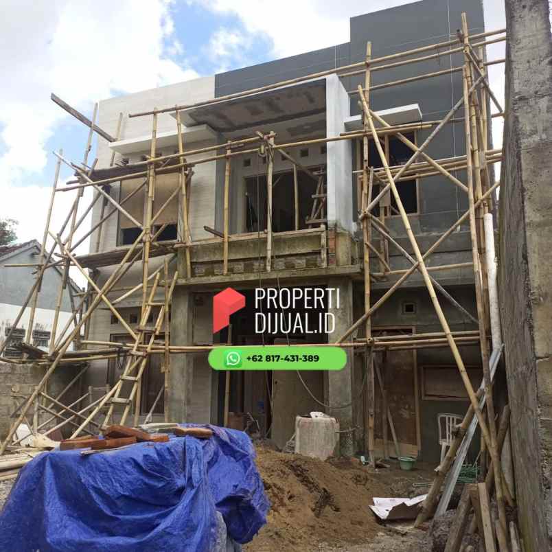 rumah dijual sidomoyo 2 lantai 4 kamar tidur