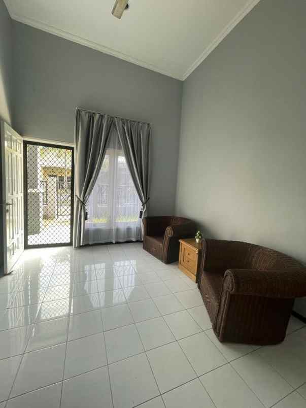 rumah dijual taman pondok indah surabaya barat