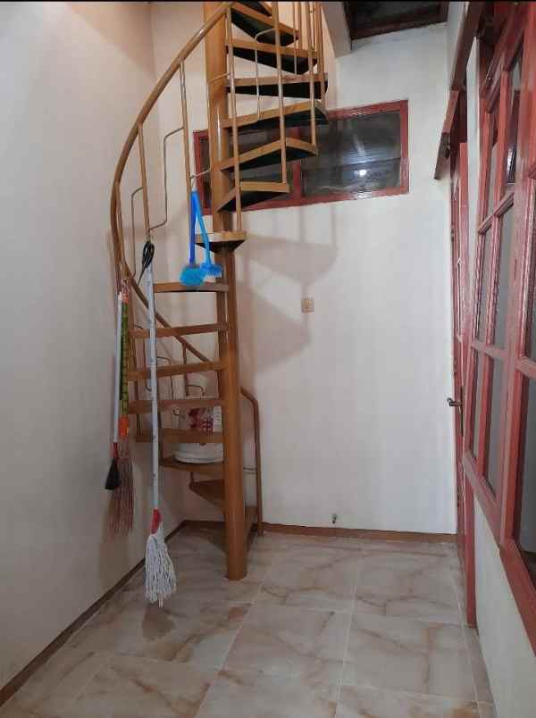 rumah dijual taman pondok indah wiyung surabaya barat