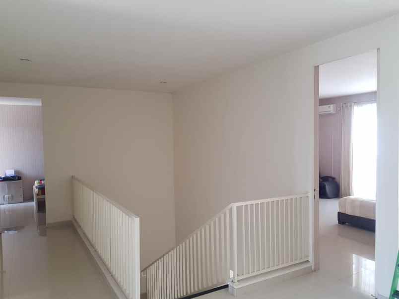 rumah dijual tenggilis mejoyo selatan surabaya