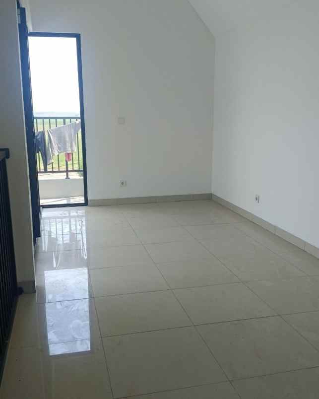 rumah disewakan cluster mahakam jakarta garden city