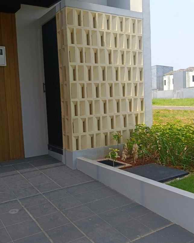 rumah disewakan cluster mahakam jakarta garden city