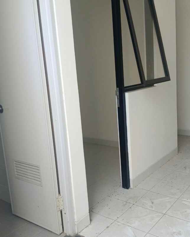 rumah disewakan cluster mahakam jakarta garden city