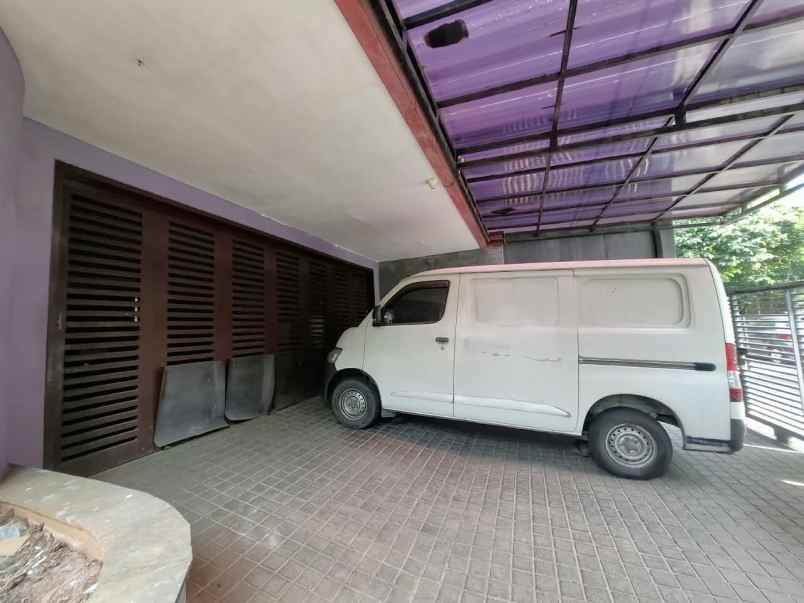rumah hook 3 muka extra luas kemang pratama 2 bekasi