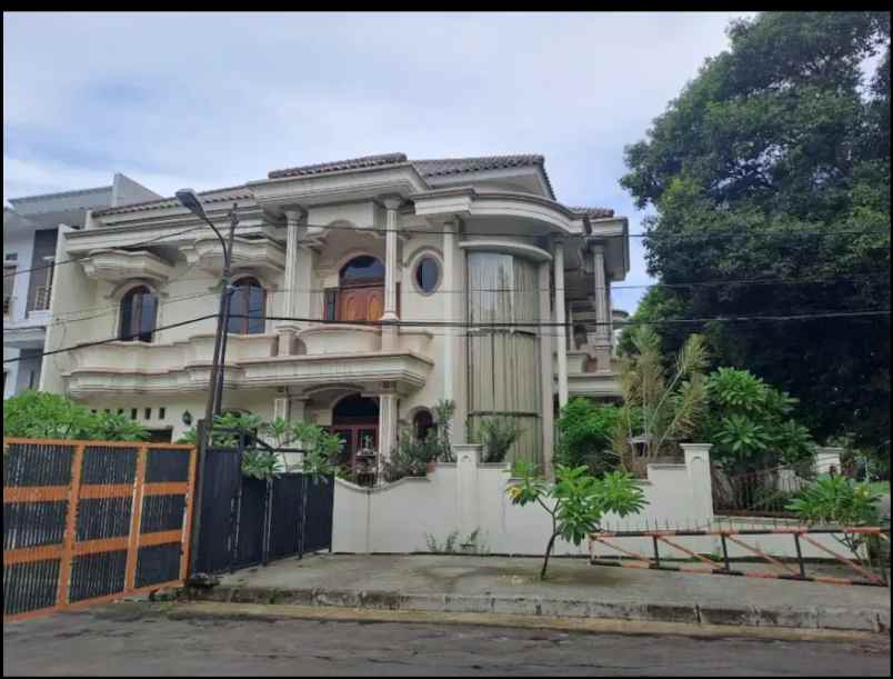 rumah hook yahud di jakapermai bekasi barat