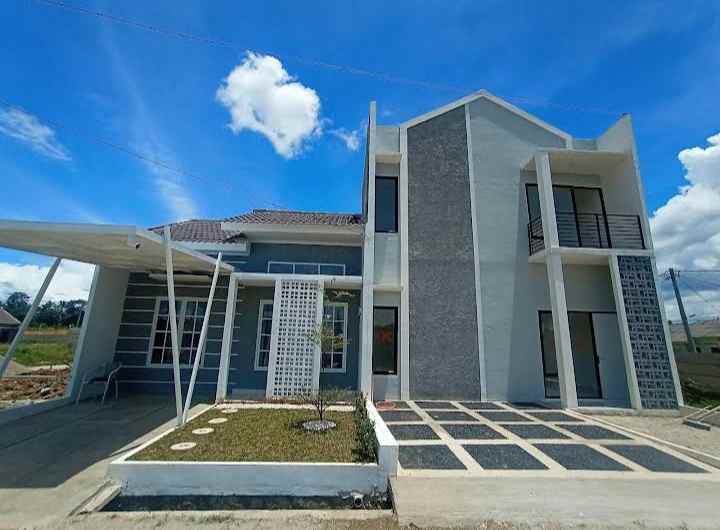 rumah jalan raya parung panjang