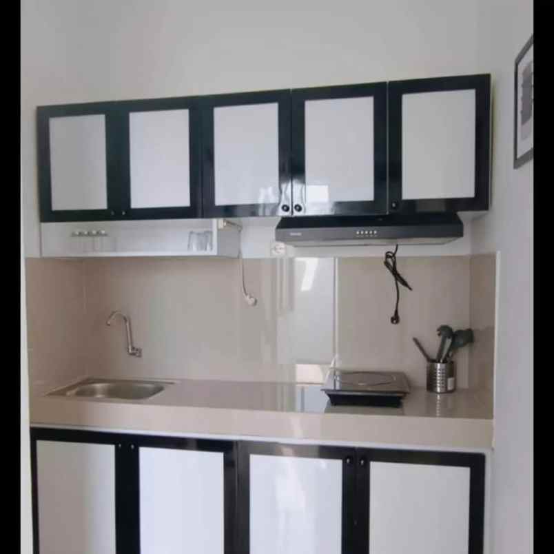 rumah jalan raya parung panjang