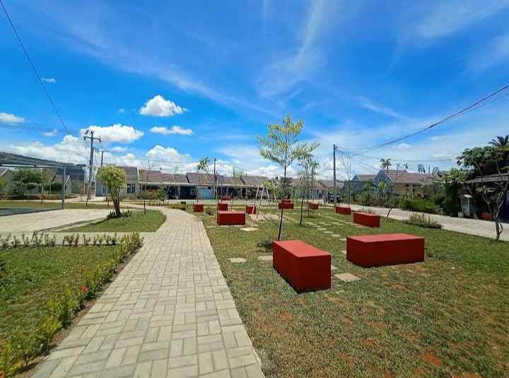 rumah jalan raya parung panjang