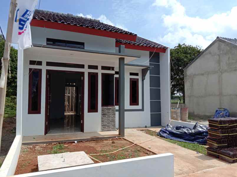 rumah jalan raya ragajaya