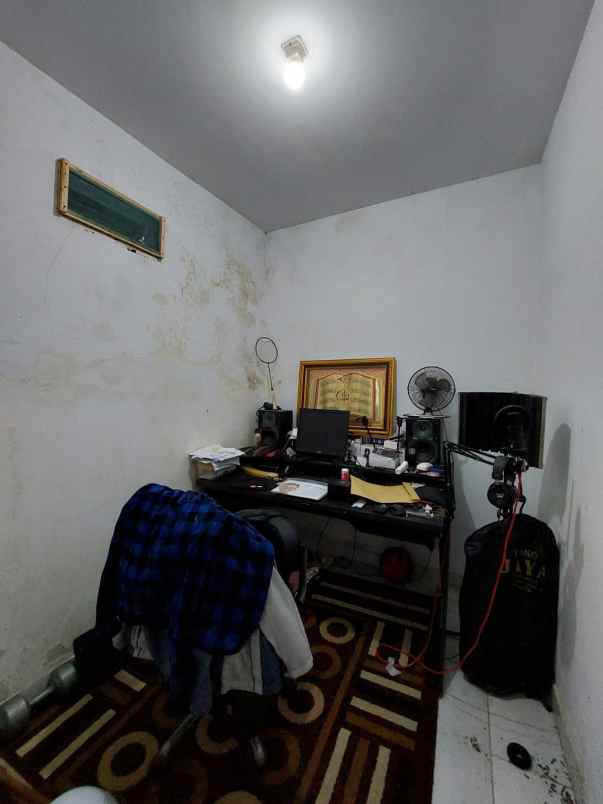 rumah jalan raya serang tangerang