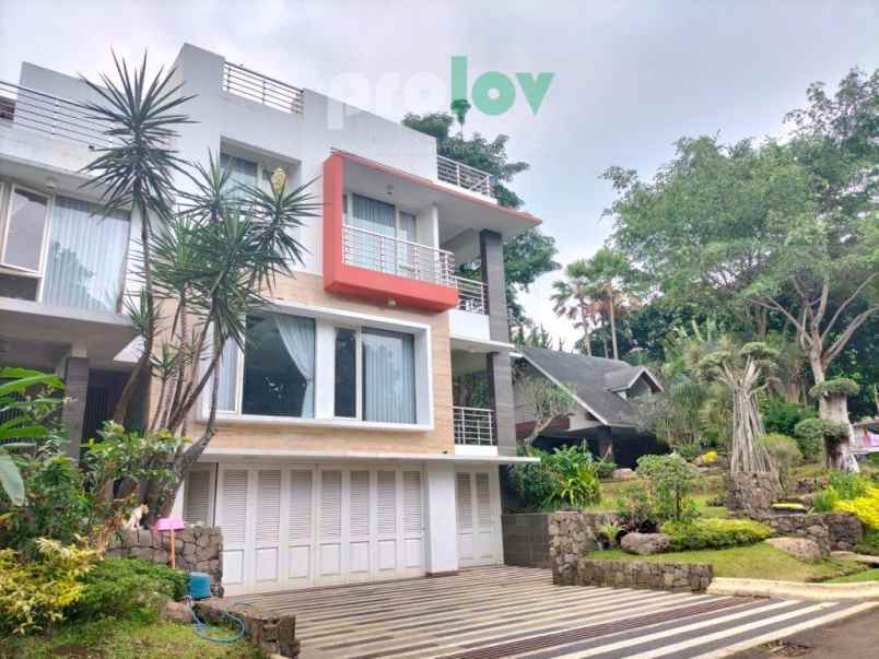 rumah jalan tirta nirwana cimenyan