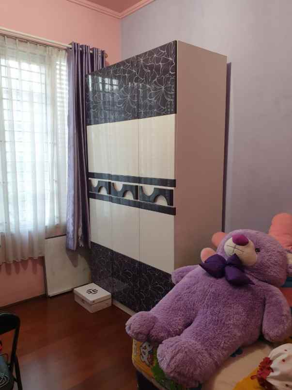 rumah jl basuki rahmat