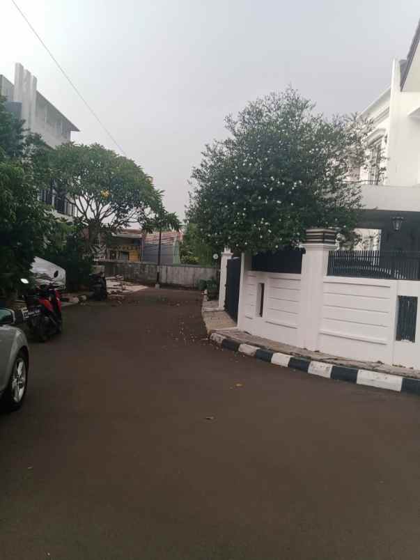 rumah jl basuki rahmat