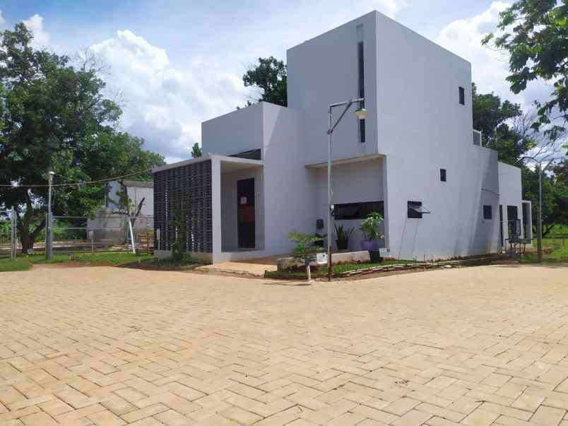 rumah jl h saman mekarsari