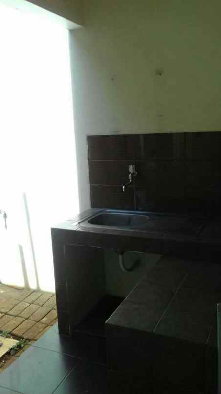 rumah jl letda natsir nagrak