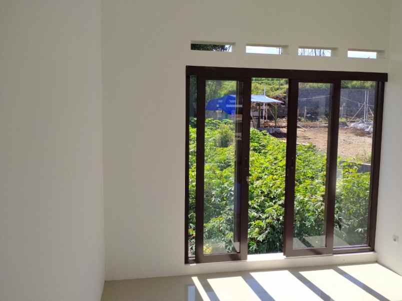 rumah jln cipanas 18 jambudipa