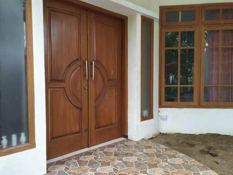 rumah karangploso butuh uang