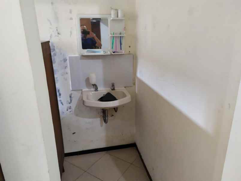 rumah karangploso butuh uang
