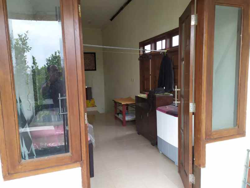 rumah karangploso butuh uang
