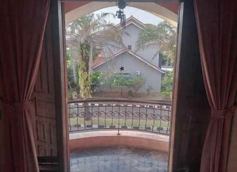 rumah kawasan elite banyumanik semarang