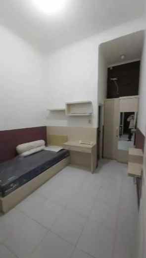 rumah kost 3 lantai poros jalan raya di suhat malang