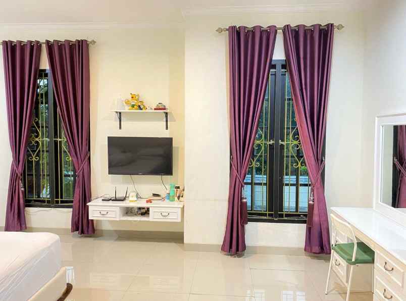 rumah lokasi strategis di area