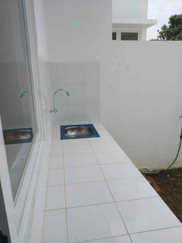 rumah meruyung limo depok