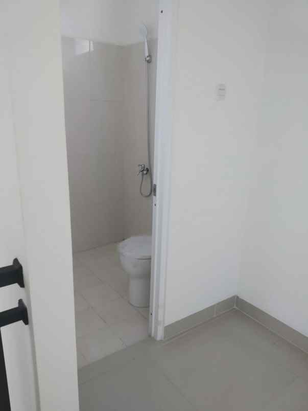 rumah meruyung limo depok