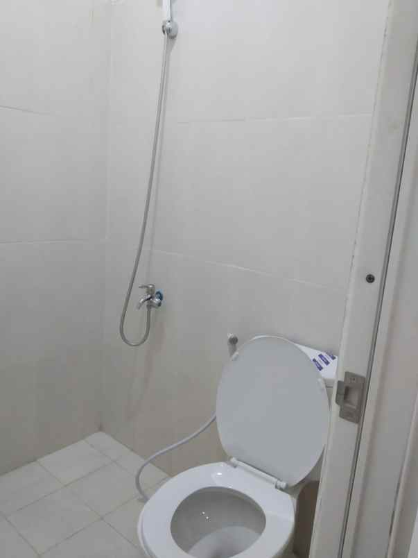 rumah meruyung limo depok