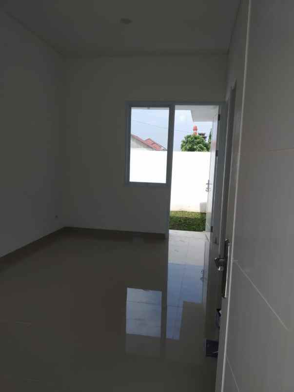 rumah meruyung limo depok