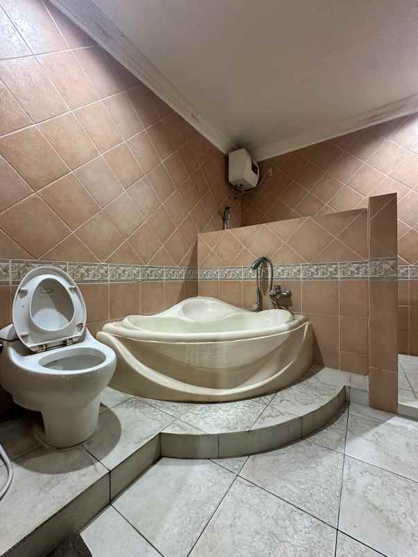 rumah mewah 2 lt medan