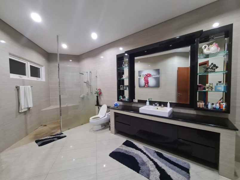 rumah mewah di menteng jakarta pusat