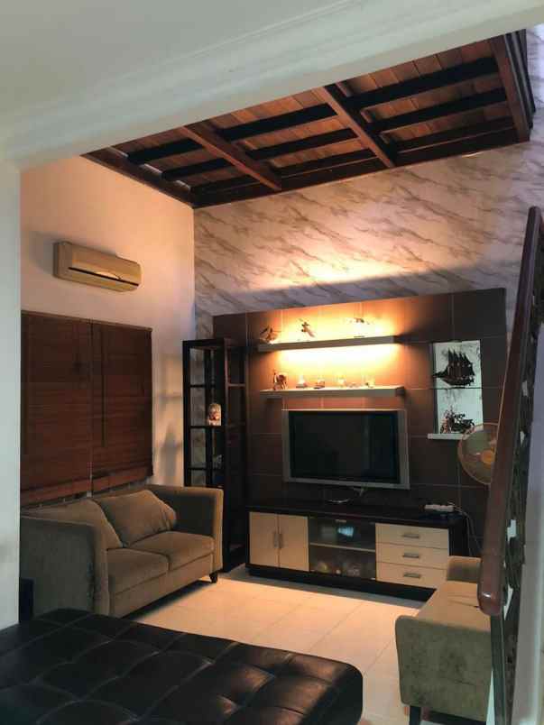 rumah mewah kota wisata ciangsana bogor