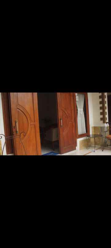 rumah mewah siap huni dan strategis