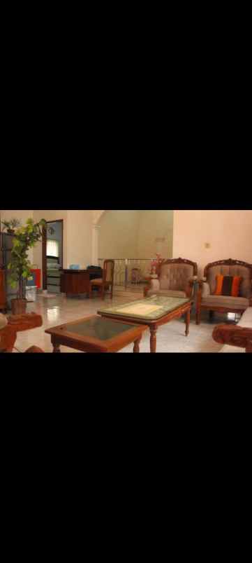 rumah mewah siap huni dan strategis