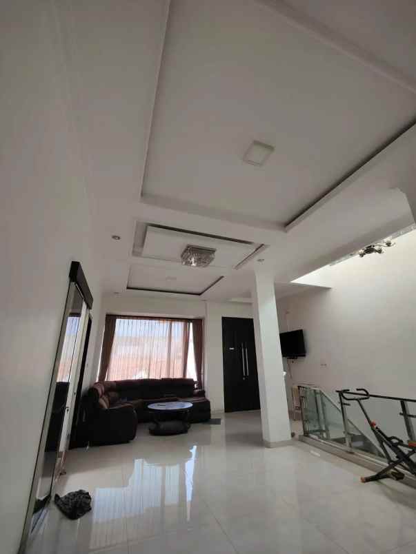 rumah mewah siap huni dekat rs puri bunda sulfat