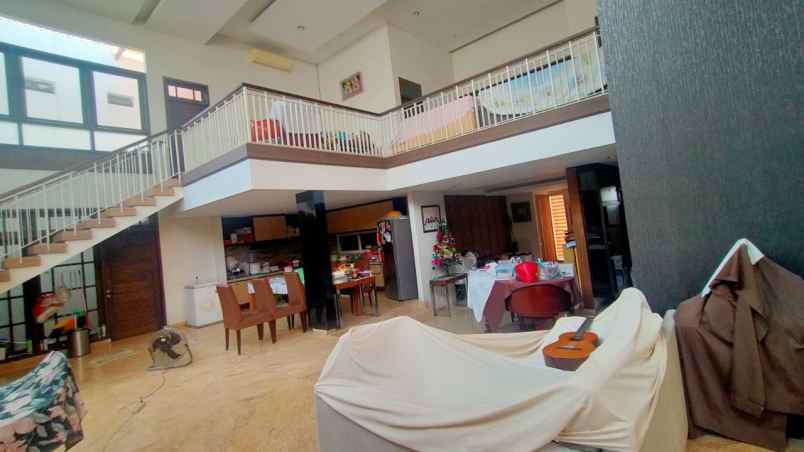 rumah mewah siap huni dharmahusada indah