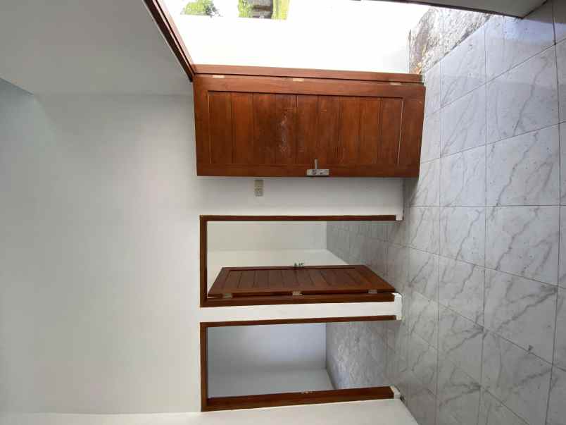 rumah minimalis dengan nuansa hangat menenangkan
