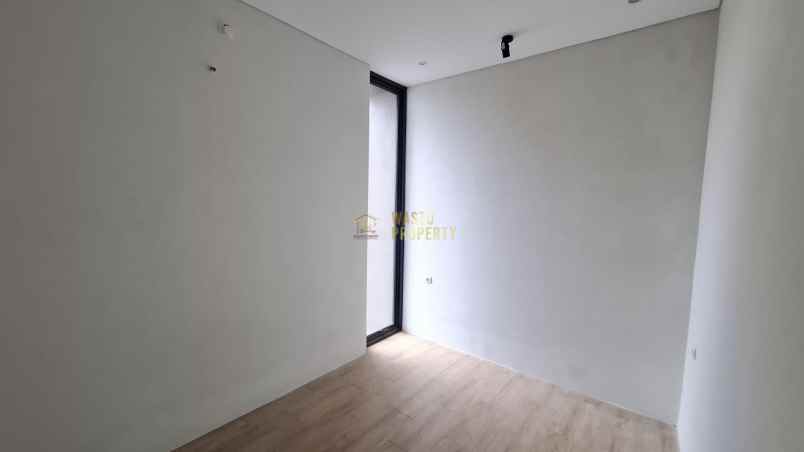 rumah modern tropis 6 menit dari pawon mbah gito