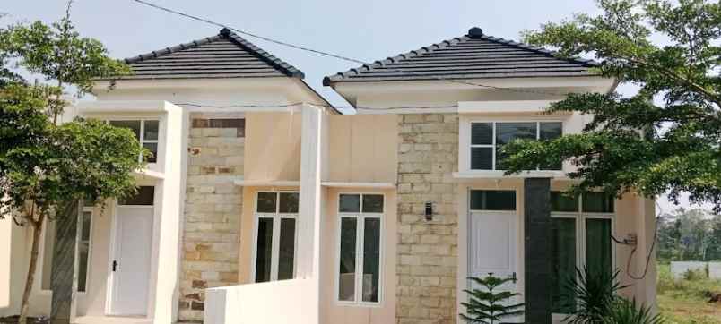 rumah nyaman kawasan asri dan berkembang