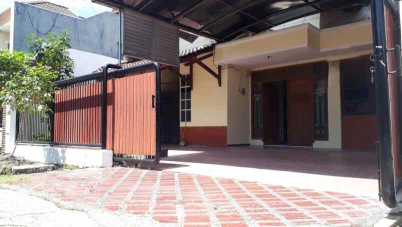 rumah pondok tjandra indah semangka waru sidoarjo