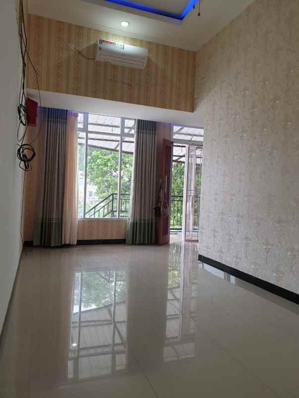 rumah second 1 5 lt dalam cluster di beji depok