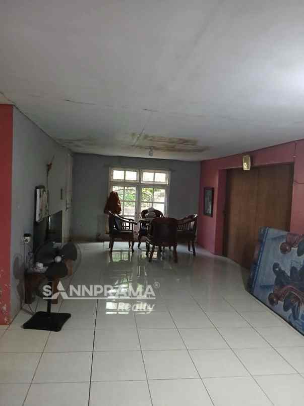 rumah second luas cagar alam dekat st depok rniml